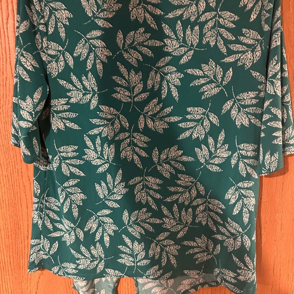 Women’s small tops about 12 in total - Picture 10 of 16